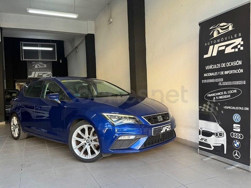 Begagnad Seat Leon FR 125 HK (91 kW) 2018 Blå Sedan