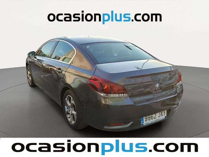 Usado Peugeot 508 Active 120 CV (88 kW) 2017 Gris Berlina
