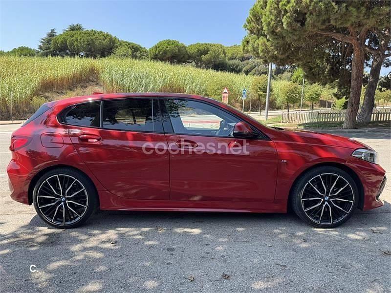 Usado BMW 118 136 CV (100 kW) 2021 Rojo Utilitario
