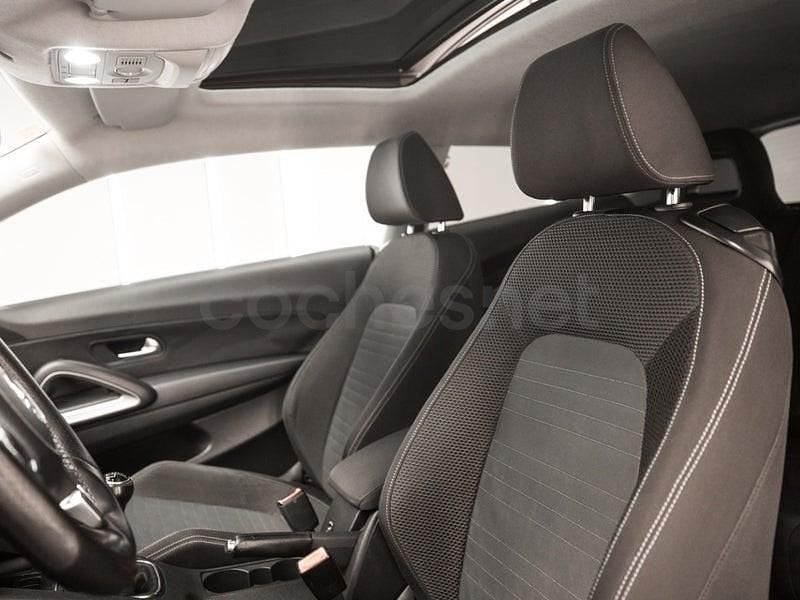 Usado VW Scirocco 140 CV (102 kW) 2011 Blanco Coupe