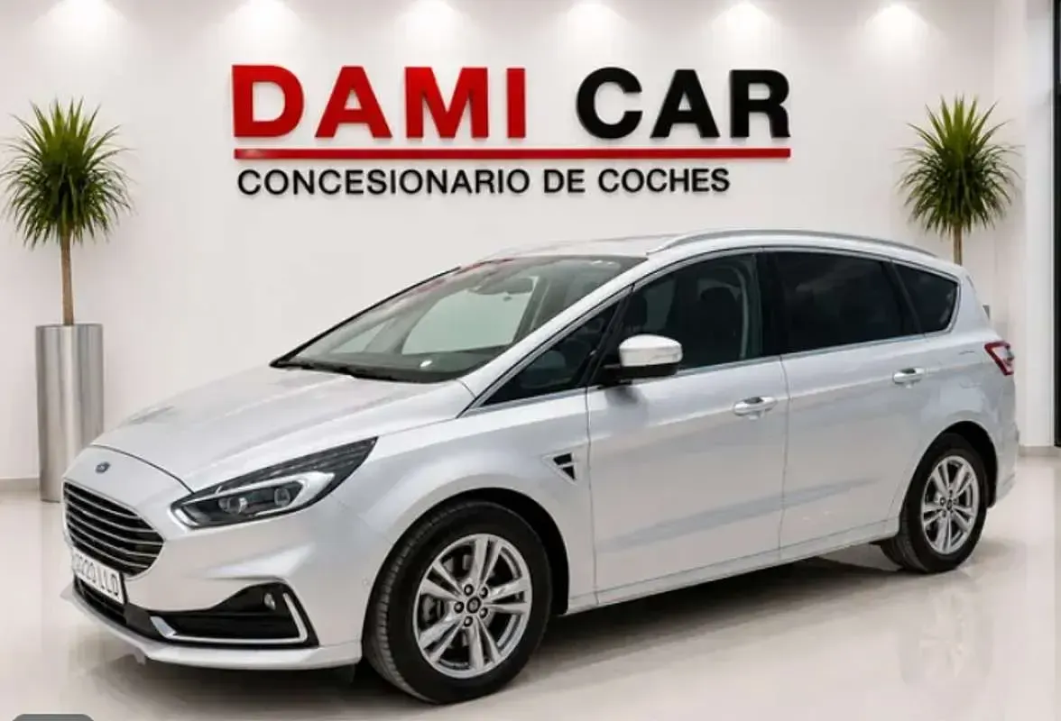 Usado Ford S-MAX Titanium 150 CV (110 kW) 2022 Monovolumen