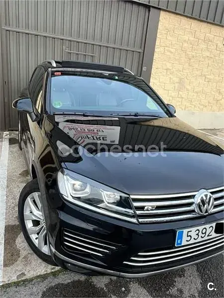 Usado VW Touareg R-line 262 CV (192 kW) 2016 Negro SUV