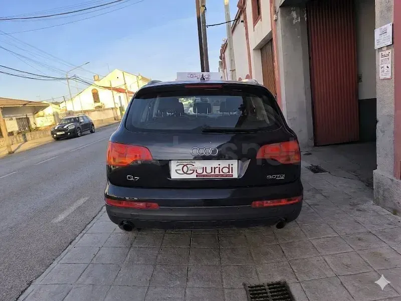 Usado Audi Q7 240 CV (176 kW) 2007 Negro SUV