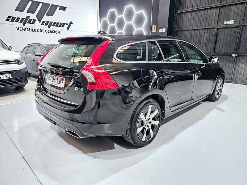 Usado Volvo V60 Summum 231 CV (169 kW) 2016 Negro Familiar