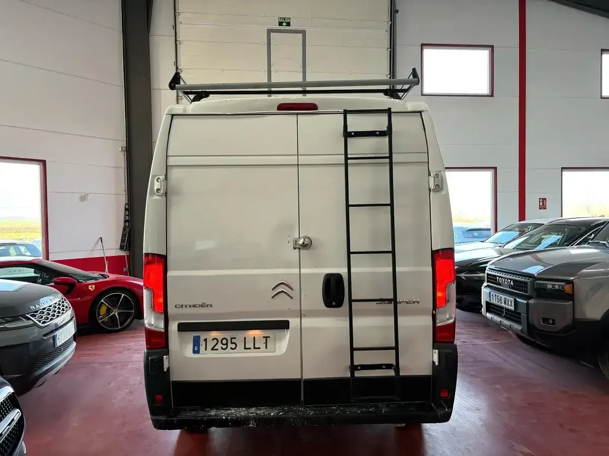 Begagnad Citroën Jumper 120 HK (88 kW) 2021 Vit Minibuss
