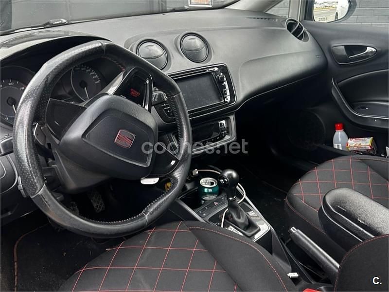 Usado Seat Ibiza SC FR 150 CV (110 kW) 2010 Blanco Utilitario