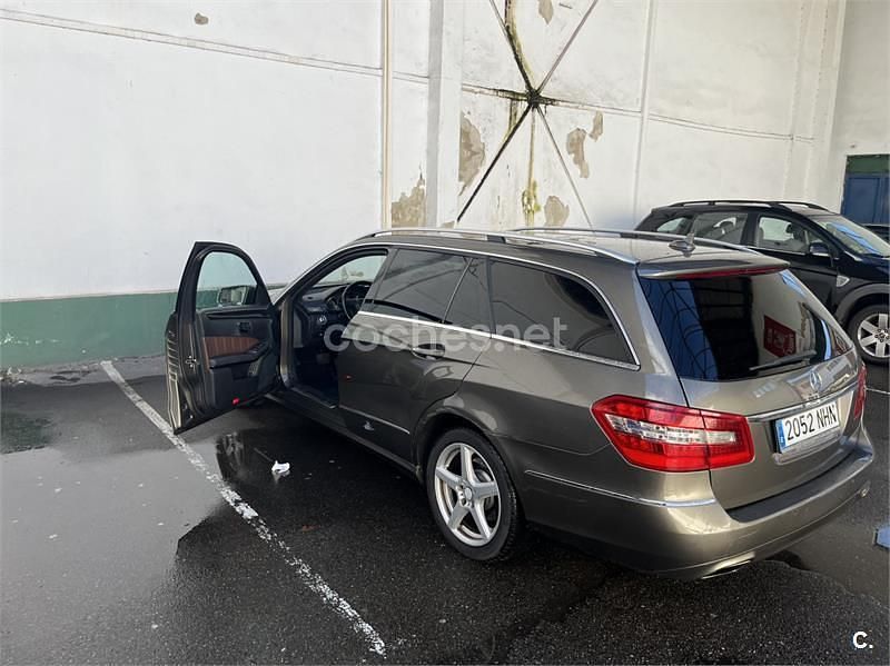 Usado Mercedes E250 204 CV (150 kW) 2013 Marrón Familiar