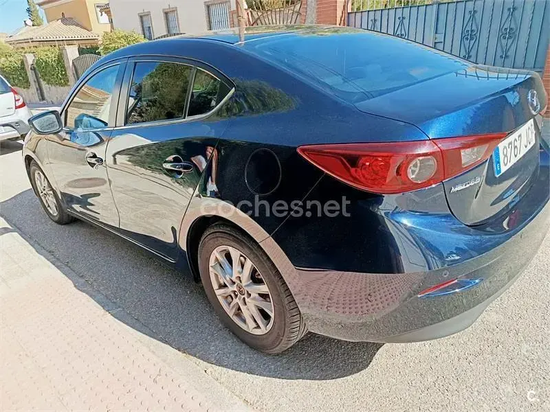 Usado Mazda 3 Style 150 CV (110 kW) 2015 Azul Berlina