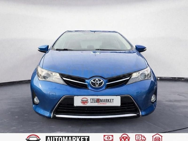 Usado Toyota Auris 90 CV (66 kW) 2015 Azul Berlina
