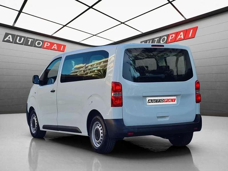 Usado Opel Vivaro S 102 CV (75 kW) 2021 Blanco Monovolumen