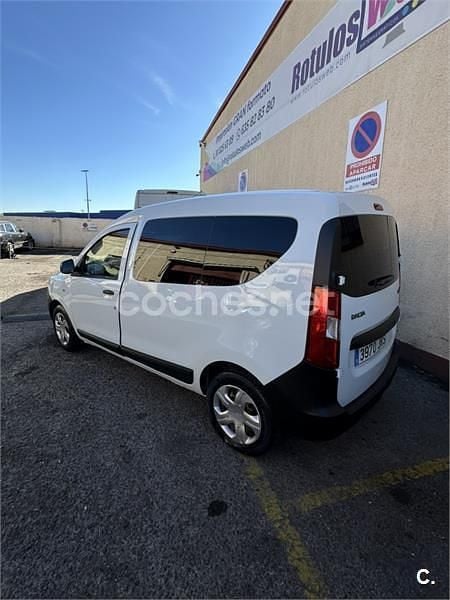 Usado Dacia Dokker 90 CV (66 kW) 2015 Blanco Monovolumen
