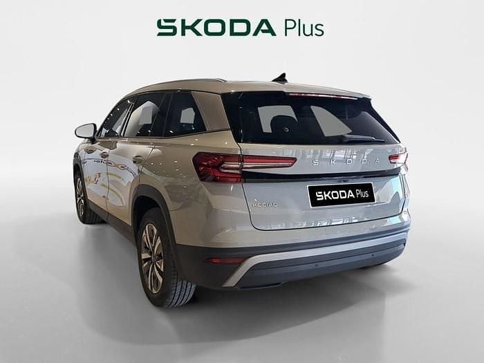 Gris Nuevo 2025 Skoda Kodiaq Selection SUV | 37.900 € (Buen precio) - Imagen 1/4