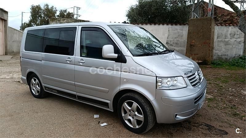 Usado VW Multivan Highline 174 CV (127 kW) 2004 Gris / plata Van