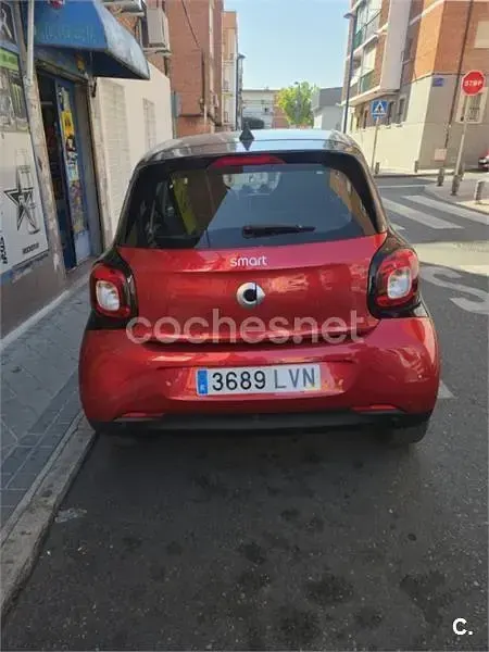 Usado Smart ForFour 71 CV (52 kW) 2018 Rojo Utilitario