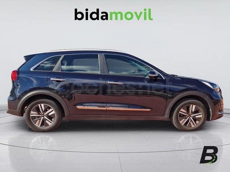 Usado Kia Niro 141 CV (103 kW) 2022 Azul SUV