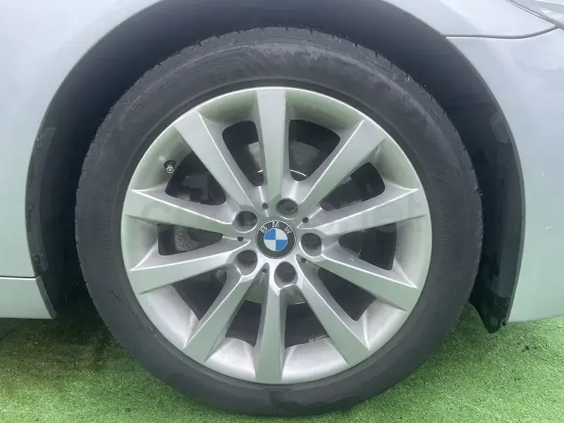 Usado BMW 520 190 CV (139 kW) 2017 Gris / plata Familiar