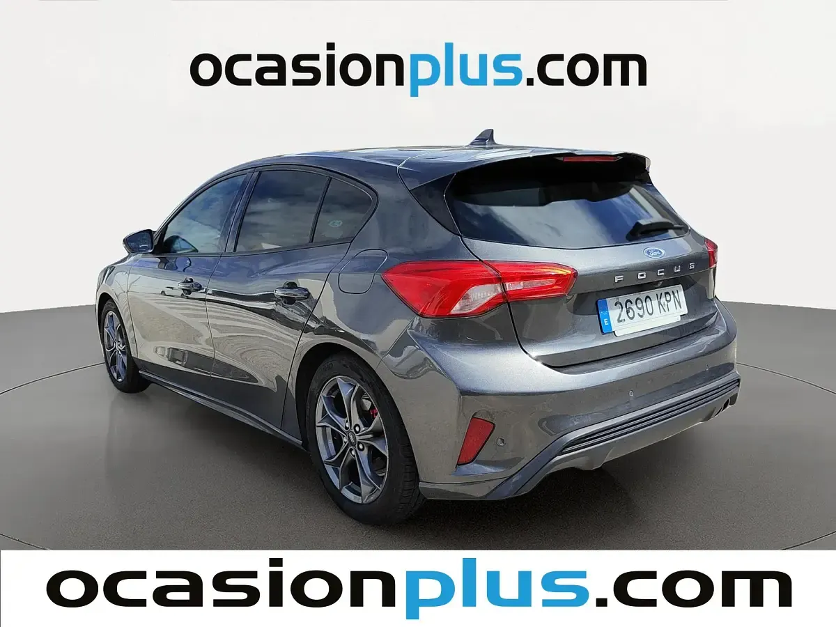 Begagnad Ford Focus ST-Line 125 HK (91 kW) 2018 Grå Halvkombi