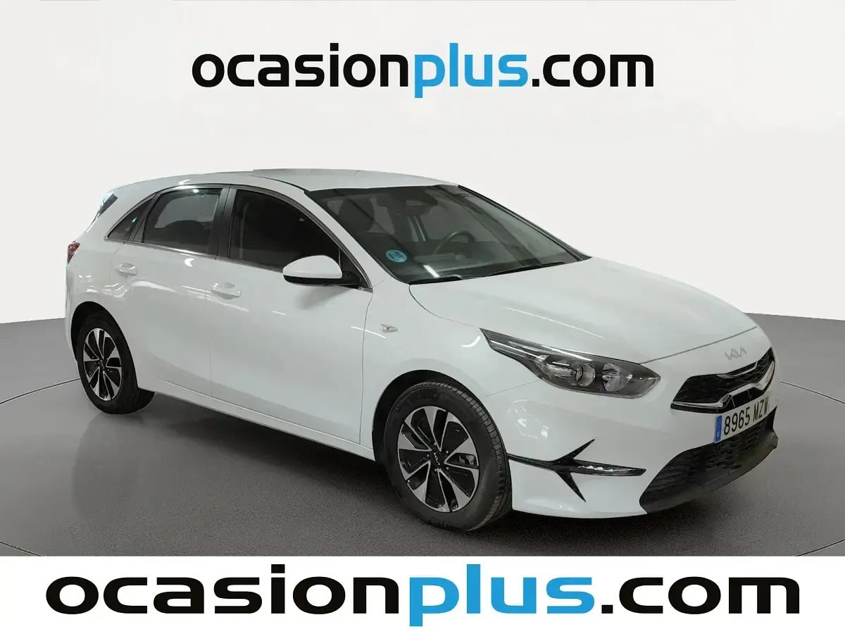 Usado Kia Ceed 101 CV (74 kW) 2025 Blanco Utilitario