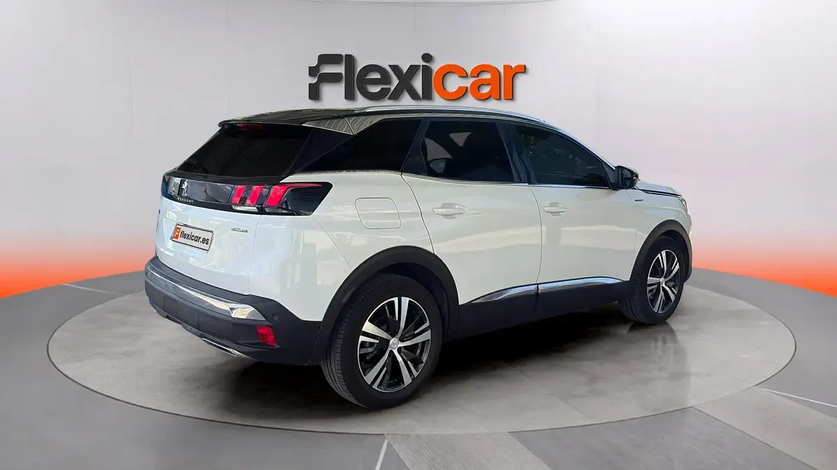 Usado Peugeot 3008 GT-line 131 CV (96 kW) 2018 Blanco SUV