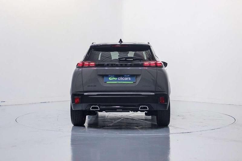 Usado Peugeot 2008 Allure 136 CV (100 kW) 2025 Gris SUV