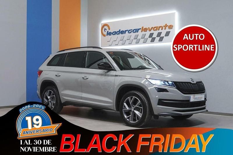 Gris / plata Usado 2021 Skoda Kodiaq SportLine SUV | 29.900 € (Un poco caro) - Imagen 1/4