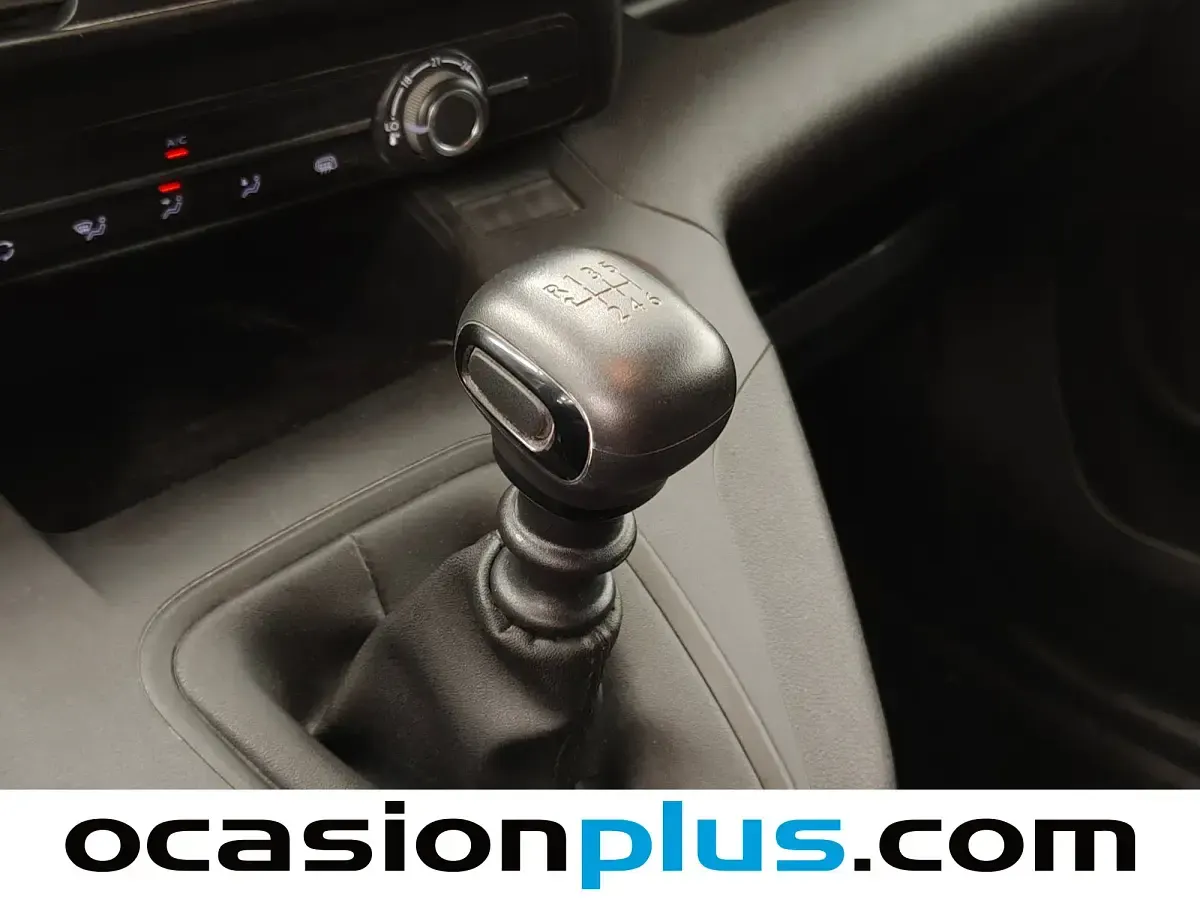 Usado Peugeot Partner S 102 CV (75 kW) 2022 Blanco Monovolumen