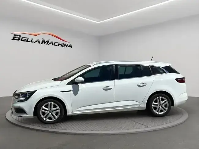 Usado Renault Mégane GrandTour Zen 110 CV (80 kW) 2018 Blanco Familiar