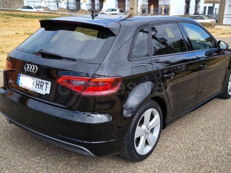 Usado Audi A3 Ambiente 105 CV (77 kW) 2013 Negro Berlina
