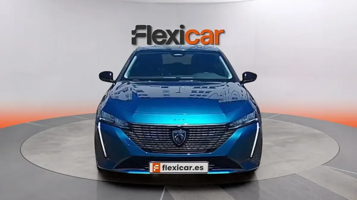 Usado Peugeot 308 Allure 131 CV (96 kW) 2024 Azul Berlina