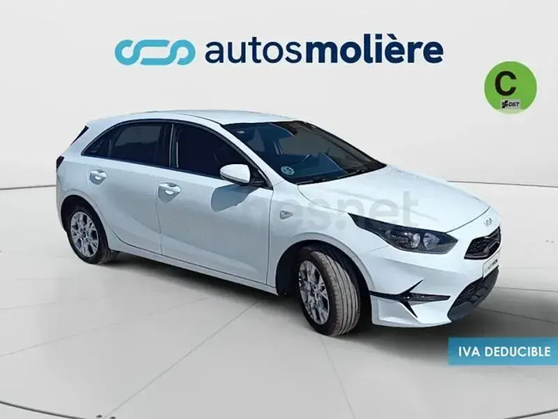 Usado Kia Ceed 100 CV (73 kW) 2022 Blanco Utilitario