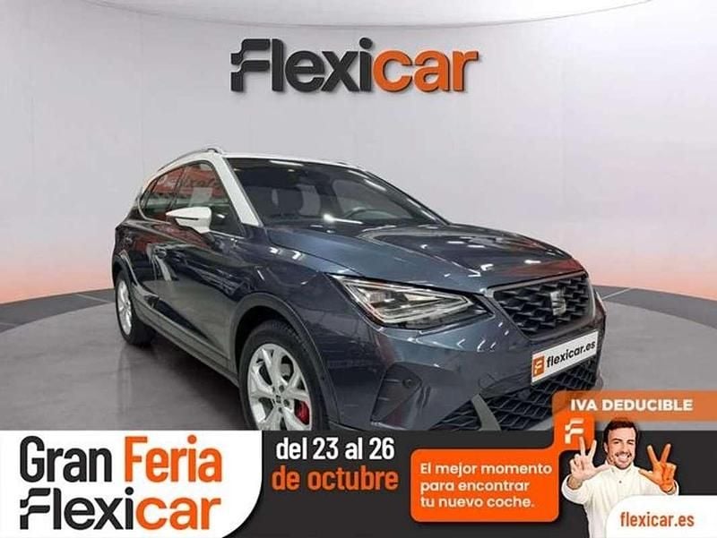 Usado Seat Arona FR 150 CV (110 kW) 2023 Gris SUV