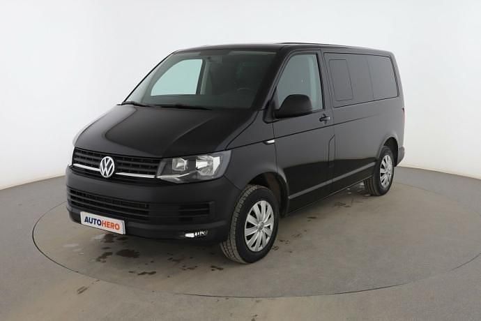 Negro Usado 2020 VW Caravelle Trendline Monovolumen | 33.899 € (Precio justo) - Imagen 1/4