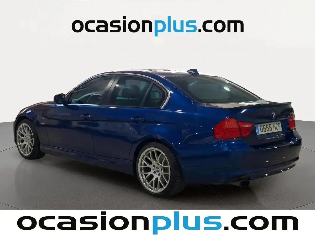 Usado BMW 320 170 CV (125 kW) 2011 Azul Berlina