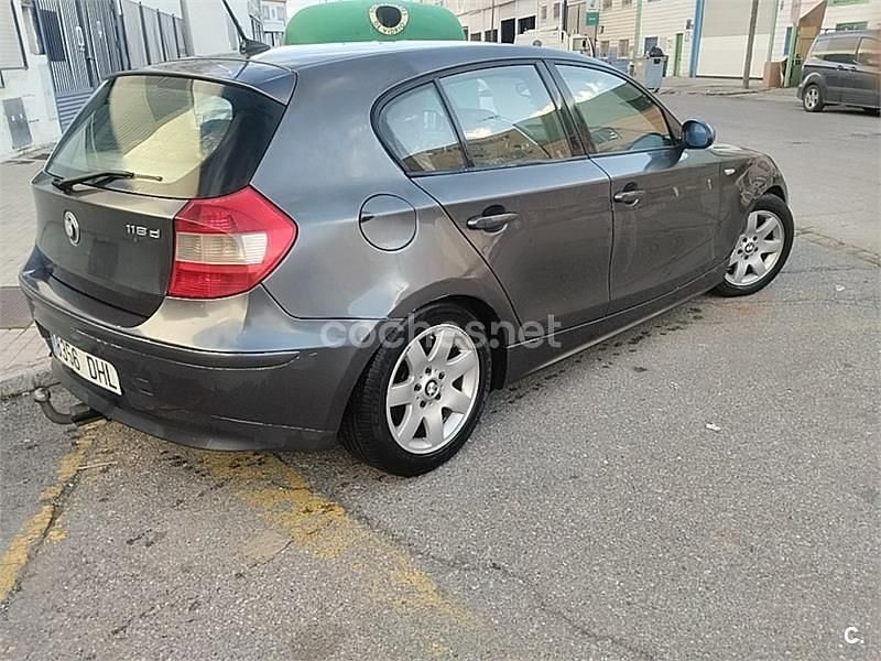 Usado BMW 118 122 CV (89 kW) 2005 Gris / plata Utilitario