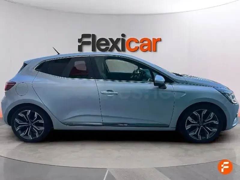 Usado Renault Clio V Zen 140 CV (102 kW) 2021 Gris / plata Berlina