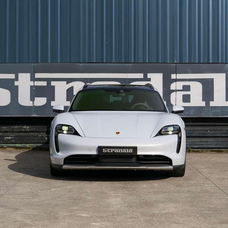 Usado Porsche Taycan Cross Turismo 280 kW (381 CV) 2023 Gris Familiar