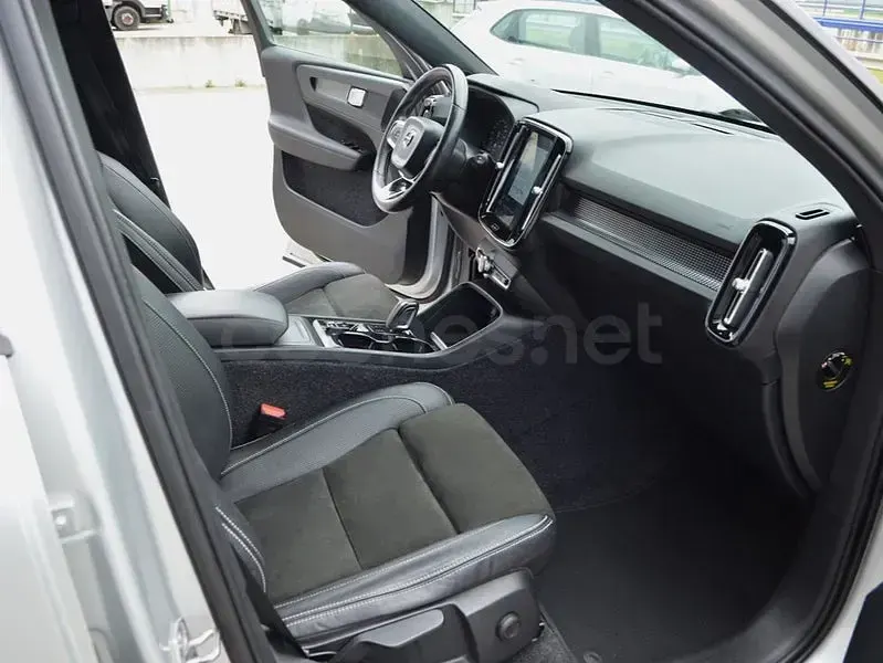 Usado Volvo XC40 R-Design 197 CV (144 kW) 2021 Beige SUV