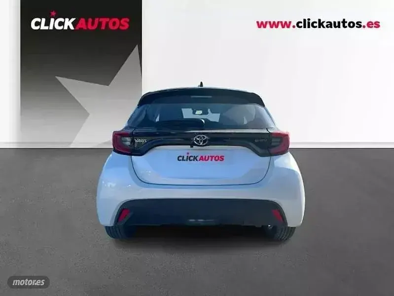 Usado Toyota Yaris Active 116 CV (85 kW) 2025 Blanco Utilitario