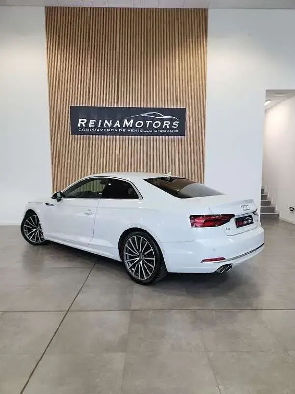 Usado Audi A5 190 CV (139 kW) 2018 Blanco Coupe