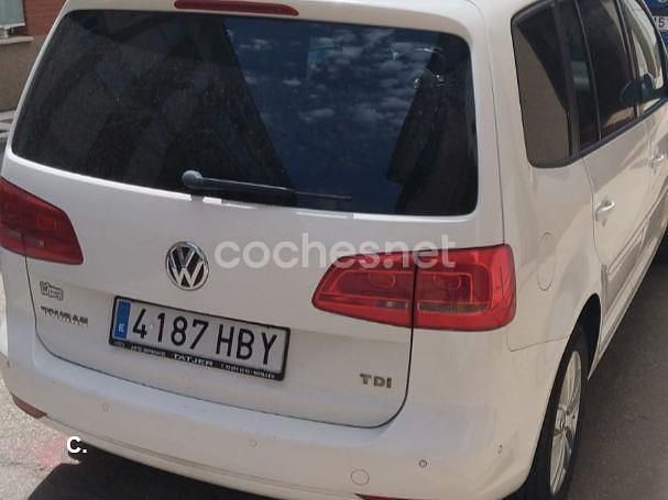 Usado VW Touran Advance 105 CV (77 kW) 2011 Blanco Monovolumen