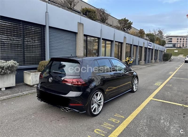 Usado VW Golf VII R 300 CV (220 kW) 2019 Negro Berlina