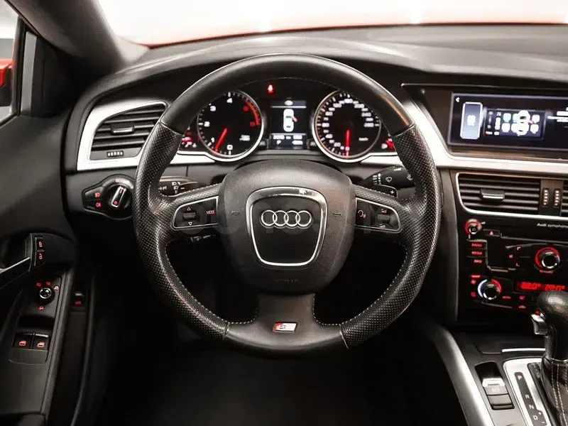 Usado Audi A5 S-Line 240 CV (176 kW) 2011 Rojo Coupe