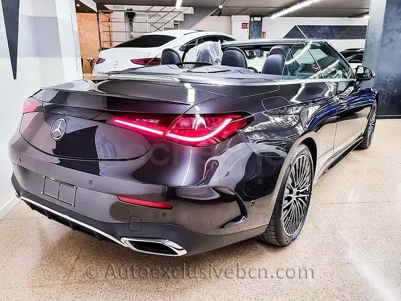 Usado Mercedes CLE200 204 CV (150 kW) 2025 Gris / plata Descapotable
