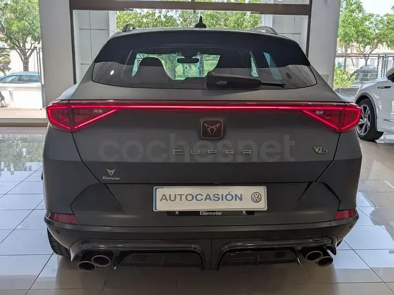 Usado Cupra Formentor VZ 390 CV (286 kW) 2022 Gris / plata SUV