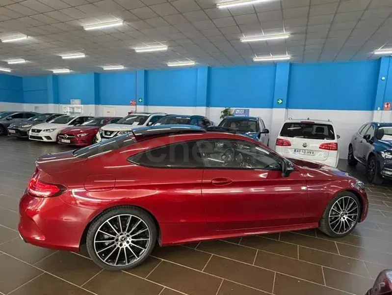 Usado Mercedes C220 194 CV (142 kW) 2021 Rojo Coupe