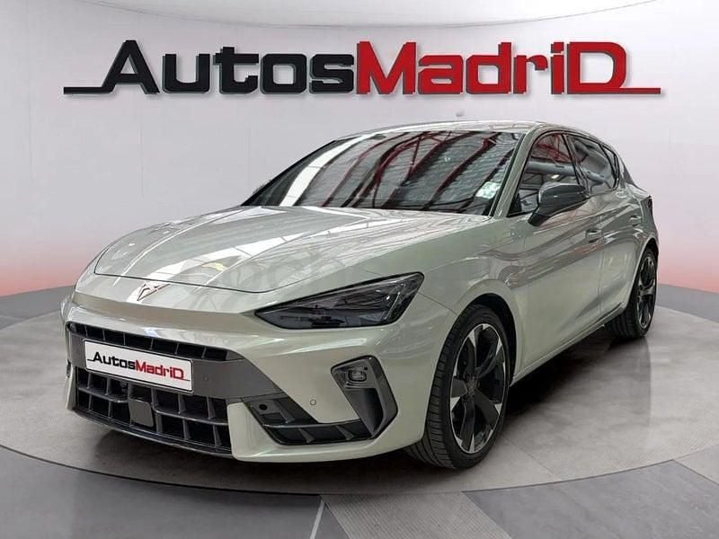 Usado Cupra Leon 150 CV (110 kW) 2024 Gris / plata Berlina