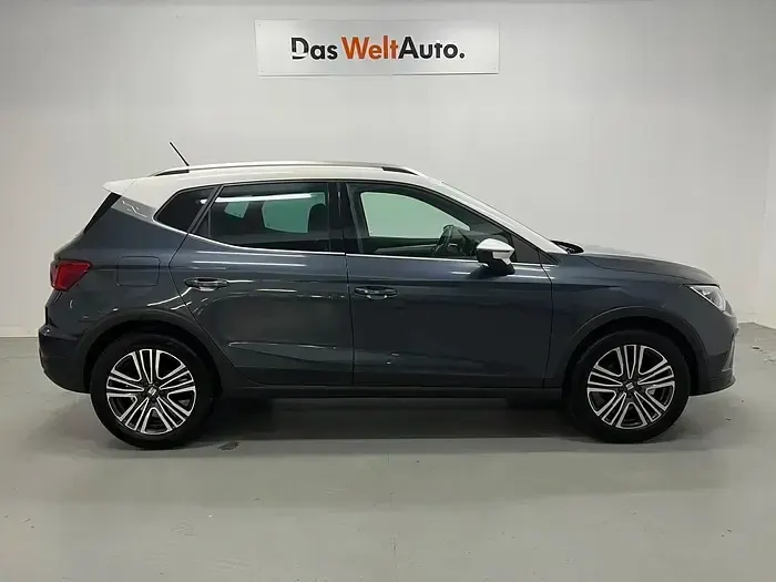 Usado Seat Arona Xperience 116 CV (85 kW) 2025 Gris SUV