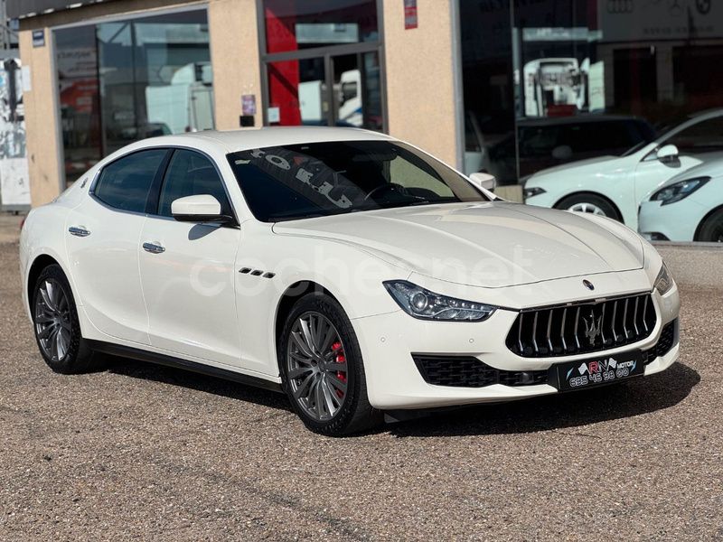 Blanco Usado 2018 Maserati Ghibli Coupe | 37.990 € (Un poco caro) - Imagen 1/4