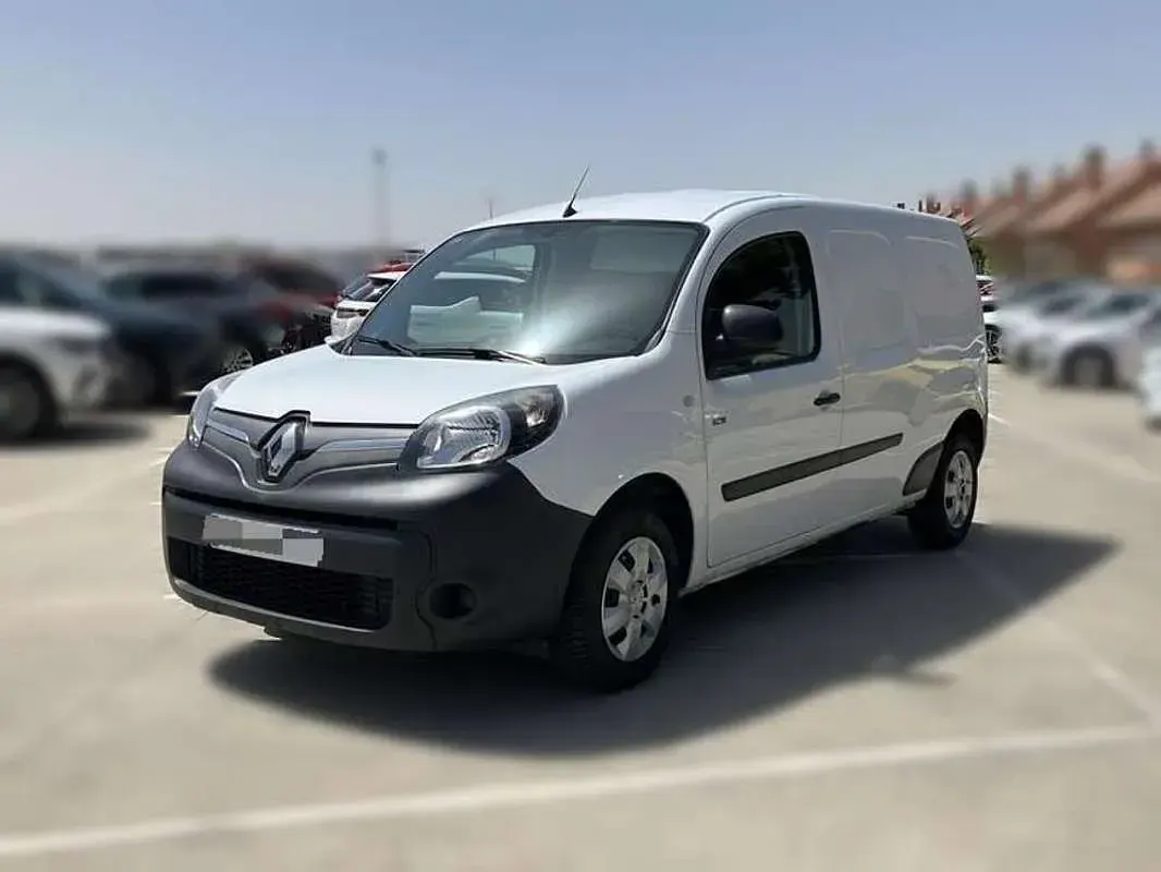 Usado Renault Kangoo 44 kW (60 CV) 2021 Blanco Monovolumen