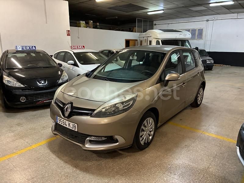 Marrón Usado 2013 Renault Scénic III Expression Monovolumen | 5400 € (Un poco caro) - Imagen 1/4